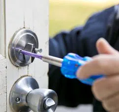 City Locksmith Store Bellmawr, NJ 856-348-3746 - 12-Changing-Locks